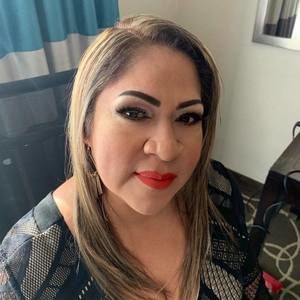 Meet your Posher, Eleyda